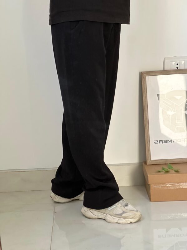 Loose Sweatpants - Image 3