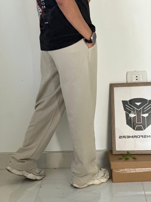 Loose Sweatpants - Image 10